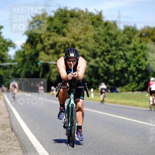 07.09.2025 - 19. Norderstedt Triathlon Michael Burmester http://msf.ph/oto/8843124 07.09.2025 12:57:56 Radfahren 166, 1270 meine-sportfotos.de