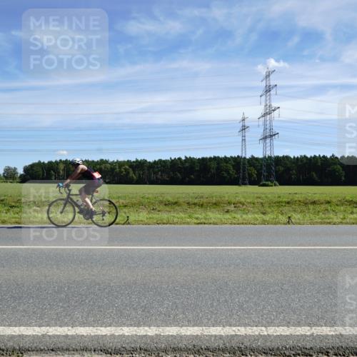 07.09.2025 - 19. Norderstedt Triathlon Michael Burmester http://msf.ph/oto/8843135 07.09.2025 12:36:09 Radfahren 1296 meine-sportfotos.de