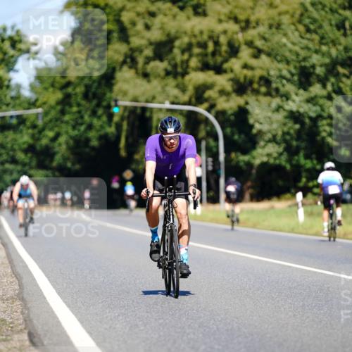 07.09.2025 - 19. Norderstedt Triathlon Michael Burmester http://msf.ph/oto/8843146 07.09.2025 12:58:21 Radfahren 1388 meine-sportfotos.de