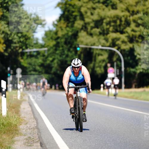 07.09.2025 - 19. Norderstedt Triathlon Michael Burmester http://msf.ph/oto/8843159 07.09.2025 12:58:27 Radfahren 742 meine-sportfotos.de