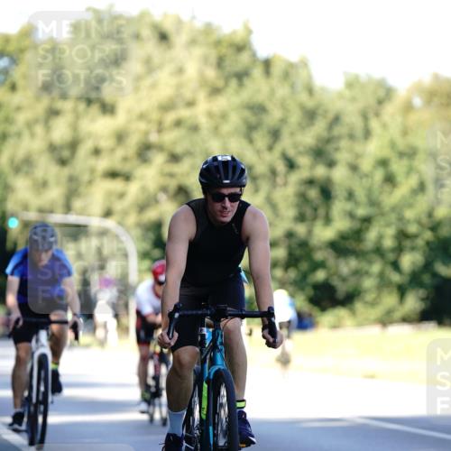 07.09.2025 - 19. Norderstedt Triathlon Michael Burmester http://msf.ph/oto/8843160 07.09.2025 15:53:13 Radfahren 496, 497, 524, 886, 890, 1537, 1584, 1625 meine-sportfotos.de