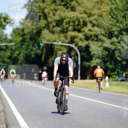 07.09.2025 - 19. Norderstedt Triathlon Michael Burmester http://msf.ph/oto/8843173 07.09.2025 12:58:35 Radfahren 346 meine-sportfotos.de