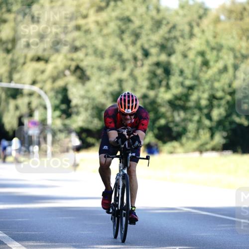 07.09.2025 - 19. Norderstedt Triathlon Michael Burmester http://msf.ph/oto/8843185 07.09.2025 15:53:19 Radfahren 415, 418, 497 meine-sportfotos.de
