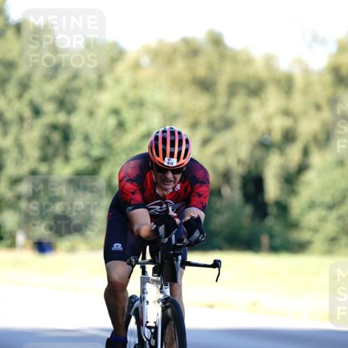 07.09.2025 - 19. Norderstedt Triathlon Michael Burmester http://msf.ph/oto/8843188 07.09.2025 15:53:20 Radfahren 415, 418 meine-sportfotos.de
