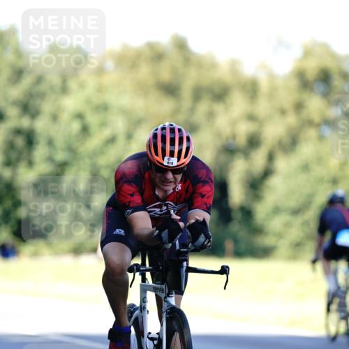 07.09.2025 - 19. Norderstedt Triathlon Michael Burmester http://msf.ph/oto/8843189 07.09.2025 15:53:20 Radfahren 415, 418 meine-sportfotos.de