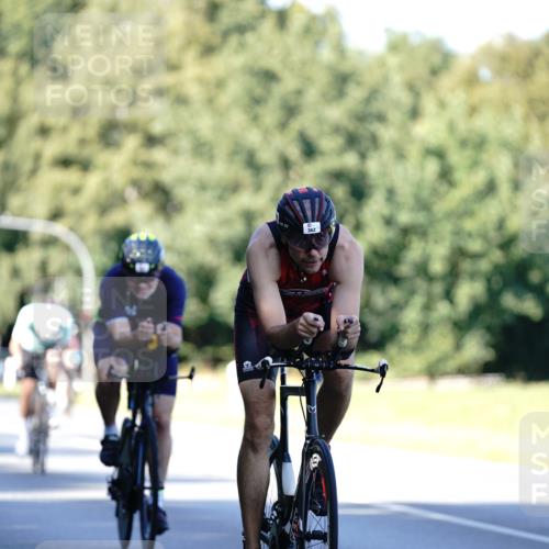 07.09.2025 - 19. Norderstedt Triathlon Michael Burmester http://msf.ph/oto/8843195 07.09.2025 15:53:26 Radfahren 362, 864, 953 meine-sportfotos.de