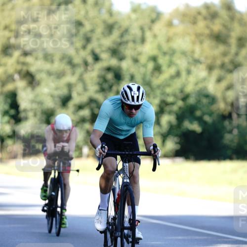07.09.2025 - 19. Norderstedt Triathlon Michael Burmester http://msf.ph/oto/8843205 07.09.2025 15:53:28 Radfahren 362, 505, 864, 953 meine-sportfotos.de