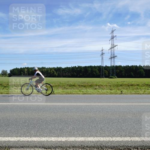 07.09.2025 - 19. Norderstedt Triathlon Michael Burmester http://msf.ph/oto/8843206 07.09.2025 12:36:35 Radfahren 249, 798, 825 meine-sportfotos.de