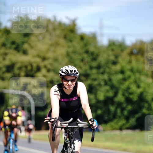 07.09.2025 - 19. Norderstedt Triathlon Michael Burmester http://msf.ph/oto/8843207 07.09.2025 12:58:51 Radfahren 307, 331 meine-sportfotos.de