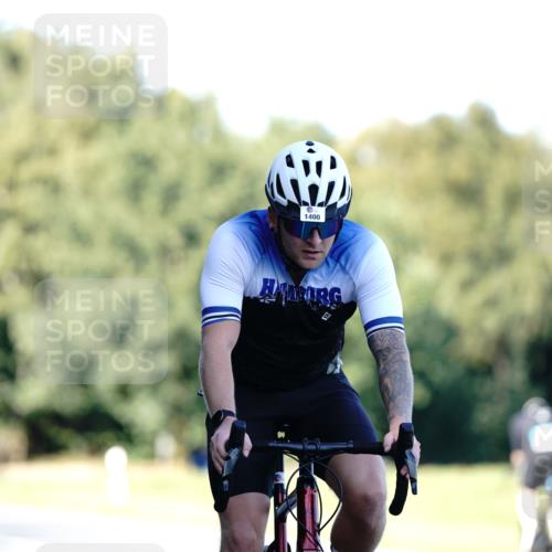 07.09.2025 - 19. Norderstedt Triathlon Michael Burmester http://msf.ph/oto/8843220 07.09.2025 15:53:31 Radfahren 505, 864, 953, 1400 meine-sportfotos.de
