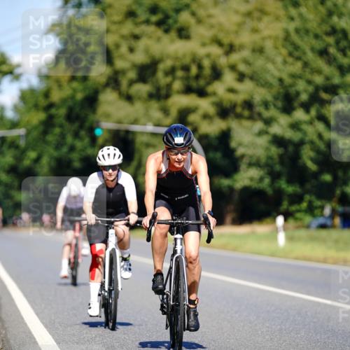 07.09.2025 - 19. Norderstedt Triathlon Michael Burmester http://msf.ph/oto/8843231 07.09.2025 12:58:58 Radfahren 1221, 1360 meine-sportfotos.de