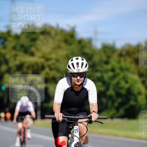 07.09.2025 - 19. Norderstedt Triathlon Michael Burmester http://msf.ph/oto/8843240 07.09.2025 12:59:00 Radfahren 353, 1221, 1360 meine-sportfotos.de