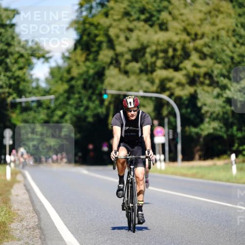 07.09.2025 - 19. Norderstedt Triathlon Michael Burmester http://msf.ph/oto/8843257 07.09.2025 12:59:14 Radfahren 1215 meine-sportfotos.de