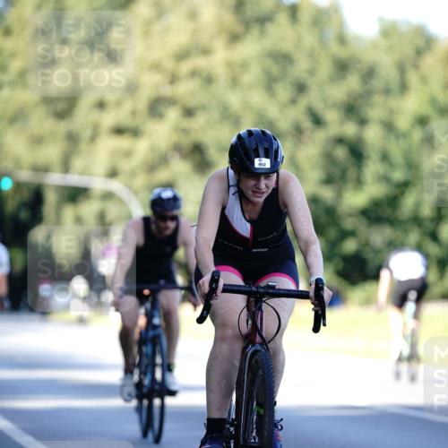 07.09.2025 - 19. Norderstedt Triathlon Michael Burmester http://msf.ph/oto/8843273 07.09.2025 15:53:51 Radfahren 493, 507, 542, 889, 931, 952, 955, 1053, 1072, 1091, 1427, 1553, 1577 meine-sportfotos.de
