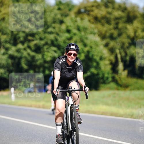 07.09.2025 - 19. Norderstedt Triathlon Michael Burmester http://msf.ph/oto/8843274 07.09.2025 12:59:17 Radfahren 355, 1215 meine-sportfotos.de