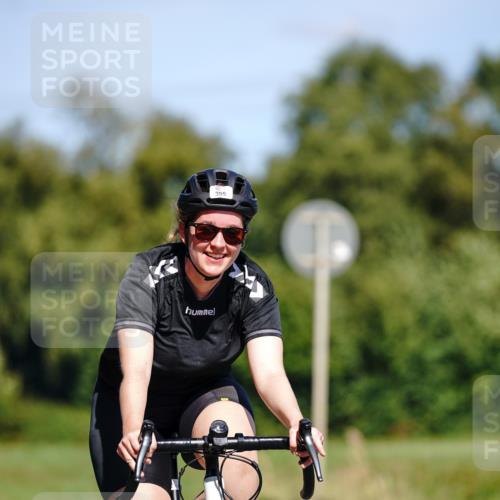 07.09.2025 - 19. Norderstedt Triathlon Michael Burmester http://msf.ph/oto/8843277 07.09.2025 12:59:18 Radfahren 355, 1215 meine-sportfotos.de