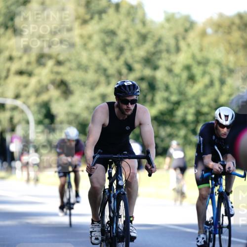 07.09.2025 - 19. Norderstedt Triathlon Michael Burmester http://msf.ph/oto/8843279 07.09.2025 15:53:52 Radfahren 493, 542, 889, 931, 952, 955, 1053, 1072, 1091, 1427, 1553, 1577 meine-sportfotos.de