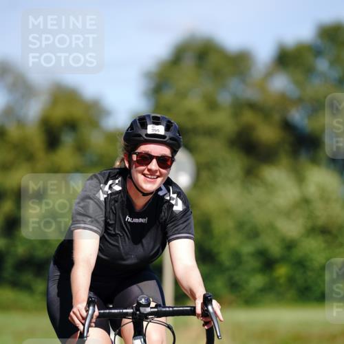 07.09.2025 - 19. Norderstedt Triathlon Michael Burmester http://msf.ph/oto/8843280 07.09.2025 12:59:18 Radfahren 355, 1215 meine-sportfotos.de