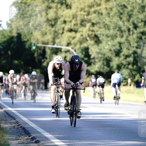 07.09.2025 - 19. Norderstedt Triathlon Michael Burmester http://msf.ph/oto/8843295 07.09.2025 15:53:56 Radfahren 493, 542, 871, 873, 889, 955, 1083, 1619 meine-sportfotos.de