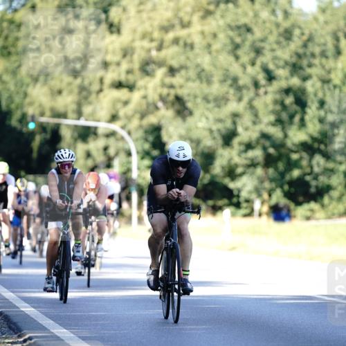 07.09.2025 - 19. Norderstedt Triathlon Michael Burmester http://msf.ph/oto/8843307 07.09.2025 15:53:59 Radfahren 534, 871, 873, 1083, 1554, 1619 meine-sportfotos.de