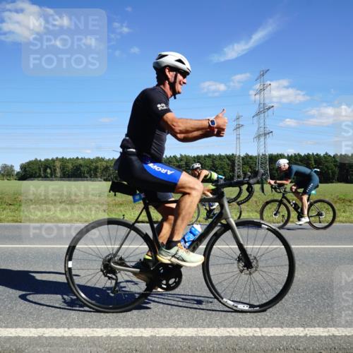 07.09.2025 - 19. Norderstedt Triathlon Michael Burmester http://msf.ph/oto/8843312 07.09.2025 14:43:14 Radfahren 400, 983, 1025 meine-sportfotos.de
