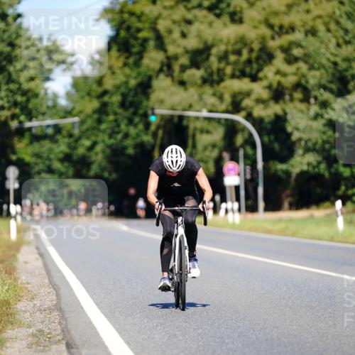 07.09.2025 - 19. Norderstedt Triathlon Michael Burmester http://msf.ph/oto/8843320 07.09.2025 12:59:56 Radfahren 1321 meine-sportfotos.de