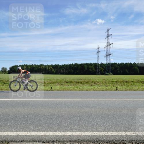 07.09.2025 - 19. Norderstedt Triathlon Michael Burmester http://msf.ph/oto/8843329 07.09.2025 12:37:35 Radfahren 219, 220 meine-sportfotos.de