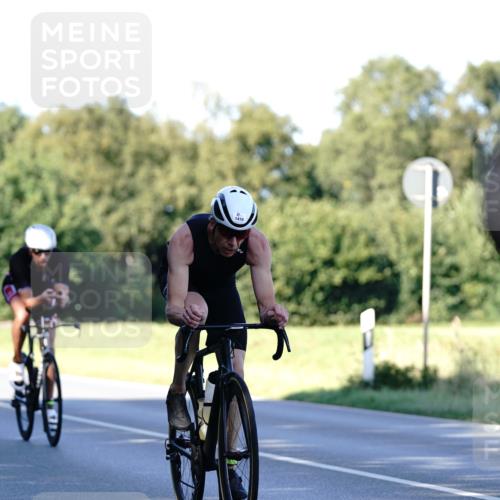 07.09.2025 - 19. Norderstedt Triathlon Michael Burmester http://msf.ph/oto/8843330 07.09.2025 15:54:04 Radfahren 432, 461, 534, 547, 549, 949, 1104, 1410, 1554, 1569 meine-sportfotos.de