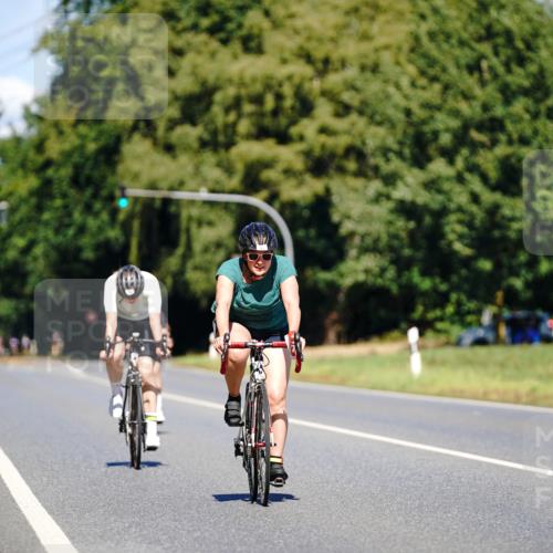 07.09.2025 - 19. Norderstedt Triathlon Michael Burmester http://msf.ph/oto/8843332 07.09.2025 13:00:16 Radfahren 305, 354 meine-sportfotos.de