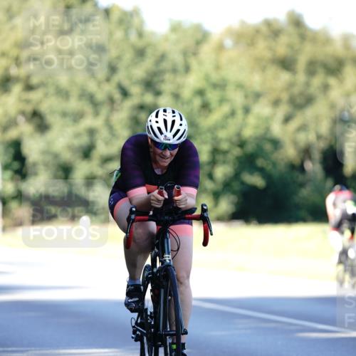 07.09.2025 - 19. Norderstedt Triathlon Michael Burmester http://msf.ph/oto/8843344 07.09.2025 15:54:07 Radfahren 432, 549, 1046, 1104, 1410, 1569 meine-sportfotos.de