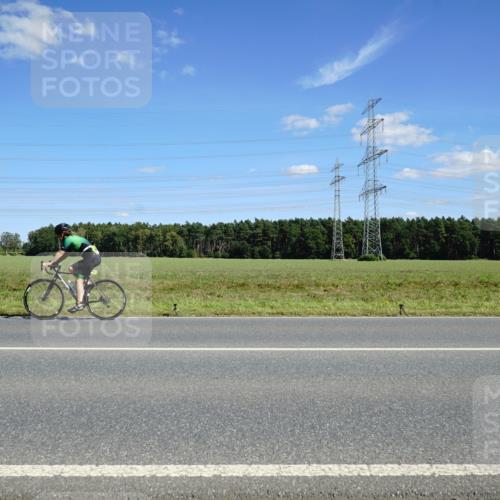 07.09.2025 - 19. Norderstedt Triathlon Michael Burmester http://msf.ph/oto/8843345 07.09.2025 14:43:19 Radfahren 1025 meine-sportfotos.de