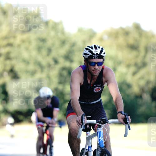 07.09.2025 - 19. Norderstedt Triathlon Michael Burmester http://msf.ph/oto/8843357 07.09.2025 15:54:12 Radfahren 544, 1411, 1561, 1592 meine-sportfotos.de