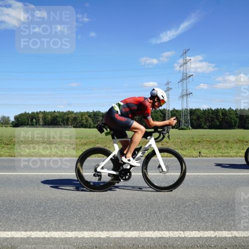 07.09.2025 - 19. Norderstedt Triathlon Michael Burmester http://msf.ph/oto/8843358 07.09.2025 14:43:24 Radfahren 960, 995 meine-sportfotos.de