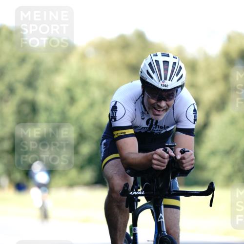 07.09.2025 - 19. Norderstedt Triathlon Michael Burmester http://msf.ph/oto/8843368 07.09.2025 15:54:15 Radfahren 544, 1107, 1411, 1561, 1592 meine-sportfotos.de