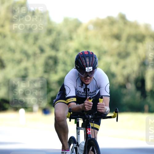 07.09.2025 - 19. Norderstedt Triathlon Michael Burmester http://msf.ph/oto/8843371 07.09.2025 15:54:17 Radfahren 544, 1107, 1592 meine-sportfotos.de