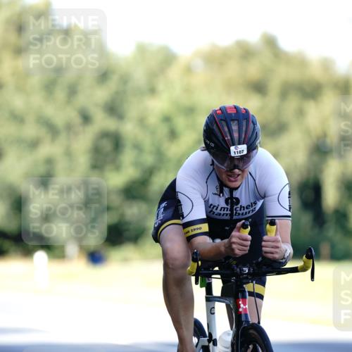 07.09.2025 - 19. Norderstedt Triathlon Michael Burmester http://msf.ph/oto/8843372 07.09.2025 15:54:17 Radfahren 544, 1107, 1592 meine-sportfotos.de