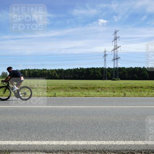 07.09.2025 - 19. Norderstedt Triathlon Michael Burmester http://msf.ph/oto/8843374 07.09.2025 12:37:56 Radfahren 274 meine-sportfotos.de