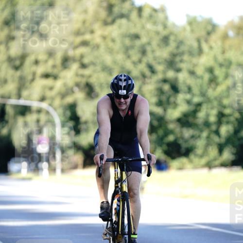 07.09.2025 - 19. Norderstedt Triathlon Michael Burmester http://msf.ph/oto/8843383 07.09.2025 15:54:25 Radfahren 902, 1460, 1534, 1618 meine-sportfotos.de