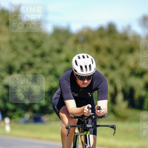 07.09.2025 - 19. Norderstedt Triathlon Michael Burmester http://msf.ph/oto/8843386 07.09.2025 13:00:40 Radfahren 1344 meine-sportfotos.de