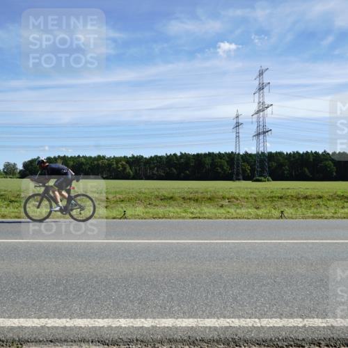 07.09.2025 - 19. Norderstedt Triathlon Michael Burmester http://msf.ph/oto/8843394 07.09.2025 12:38:04 Radfahren 205, 301, 1252 meine-sportfotos.de