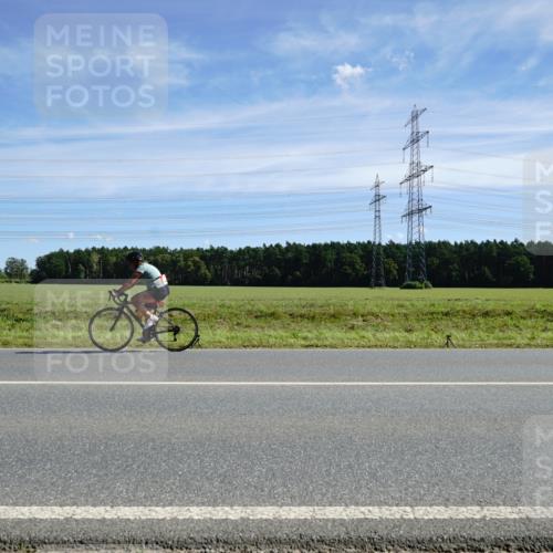 07.09.2025 - 19. Norderstedt Triathlon Michael Burmester http://msf.ph/oto/8843410 07.09.2025 12:38:16 Radfahren 187 meine-sportfotos.de