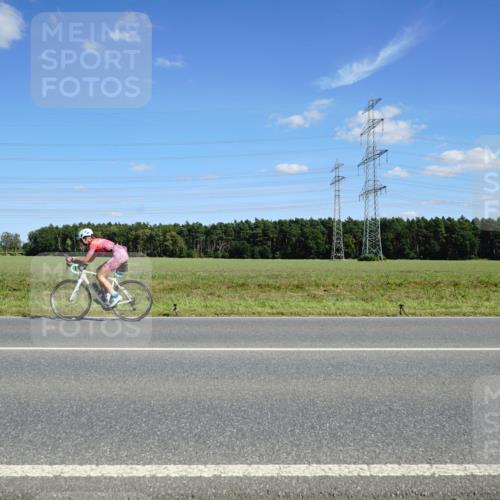 07.09.2025 - 19. Norderstedt Triathlon Michael Burmester http://msf.ph/oto/8843426 07.09.2025 14:44:02 Radfahren 395, 1447 meine-sportfotos.de