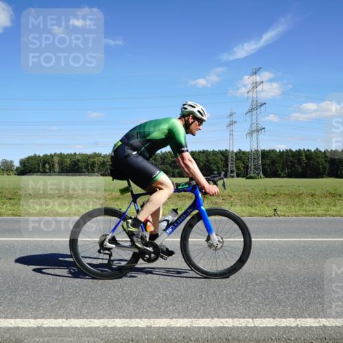 07.09.2025 - 19. Norderstedt Triathlon Michael Burmester http://msf.ph/oto/8843452 07.09.2025 14:44:09 Radfahren 1494 meine-sportfotos.de