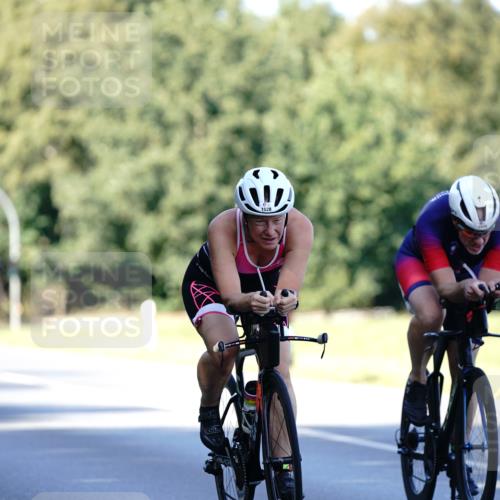 07.09.2025 - 19. Norderstedt Triathlon Michael Burmester http://msf.ph/oto/8843463 07.09.2025 15:54:57 Radfahren 954, 1528, 1539 meine-sportfotos.de
