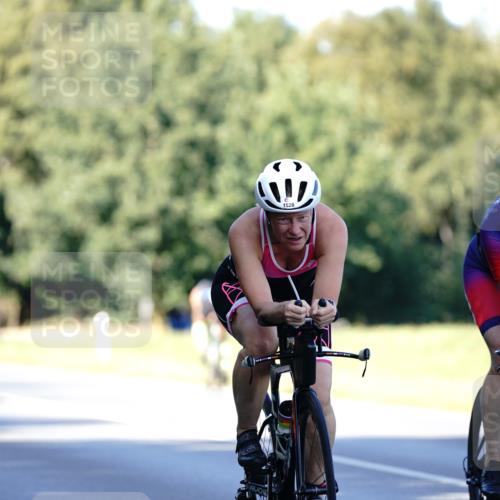 07.09.2025 - 19. Norderstedt Triathlon Michael Burmester http://msf.ph/oto/8843469 07.09.2025 15:54:57 Radfahren 954, 1528, 1539 meine-sportfotos.de