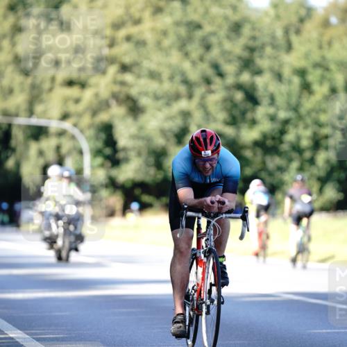 07.09.2025 - 19. Norderstedt Triathlon Michael Burmester http://msf.ph/oto/8843495 07.09.2025 15:55:09 Radfahren 548, 1086, 1631 meine-sportfotos.de