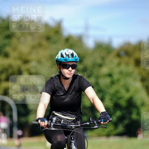 07.09.2025 - 19. Norderstedt Triathlon Michael Burmester http://msf.ph/oto/8843500 07.09.2025 13:02:41 Radfahren 356 meine-sportfotos.de