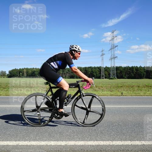 07.09.2025 - 19. Norderstedt Triathlon Michael Burmester http://msf.ph/oto/8843503 07.09.2025 14:44:39 Radfahren 1509 meine-sportfotos.de