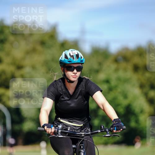 07.09.2025 - 19. Norderstedt Triathlon Michael Burmester http://msf.ph/oto/8843504 07.09.2025 13:02:41 Radfahren 356 meine-sportfotos.de