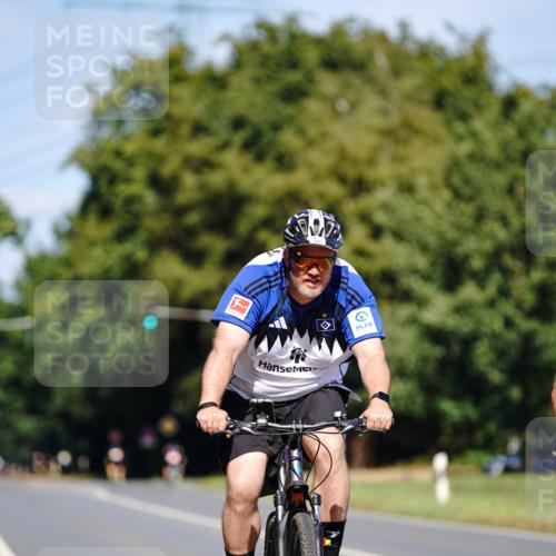 07.09.2025 - 19. Norderstedt Triathlon Michael Burmester http://msf.ph/oto/8843527 07.09.2025 13:03:11 Radfahren 311, 314 meine-sportfotos.de